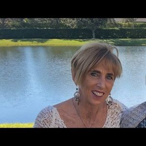 Meet your Posher, Lynne